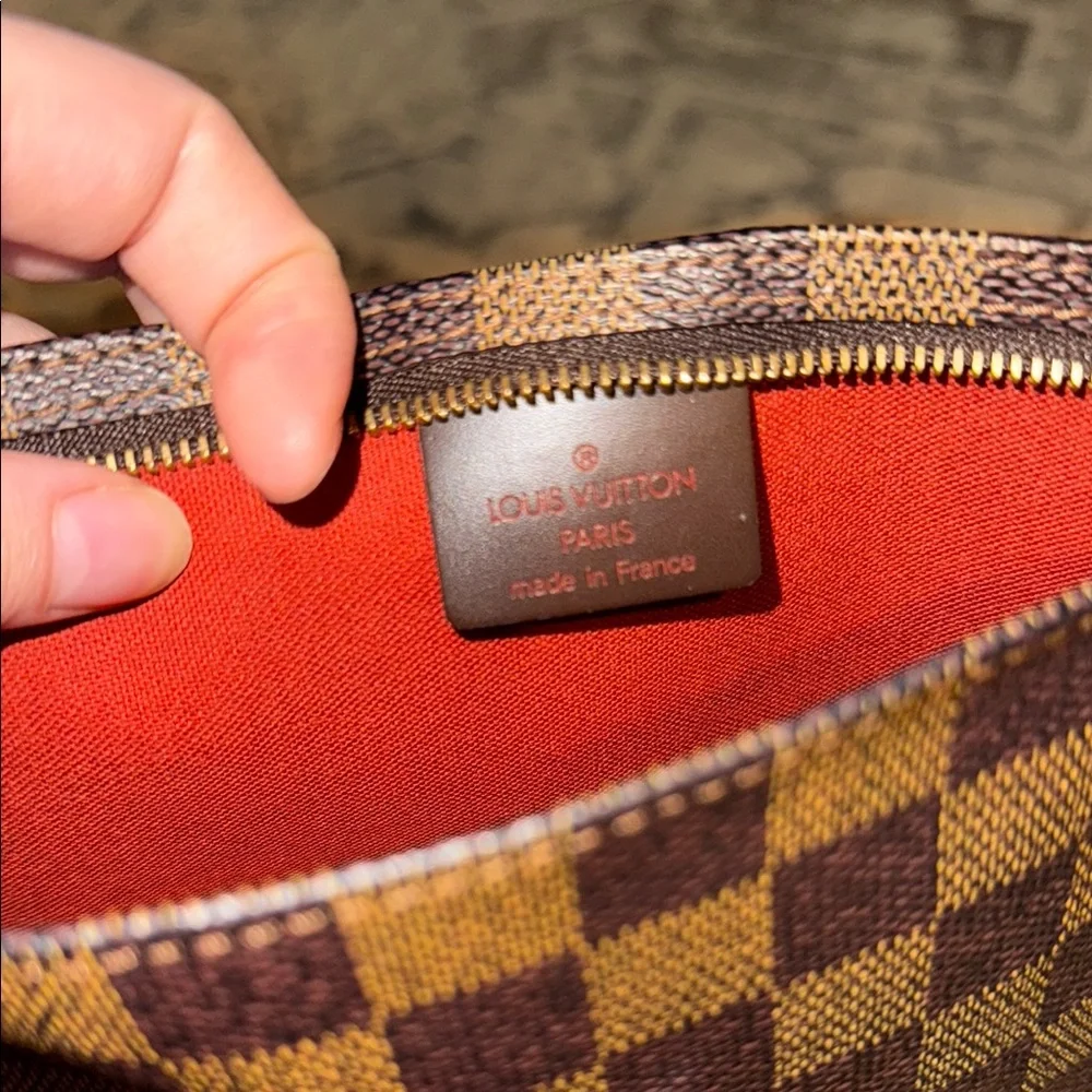 AUTHENTIC Louis Vuitton 2002 Navona Clutch - Picture 7 of 14